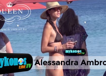 Mamma-mia-Alessandra-Ambrosio-shows-off-her-impressive-figure-as-she-enjoys-family-holiday-on-Mykonos-i-alesantra-amprosio-einai-akatamaxiti-akoma-kai-ws-mama–img