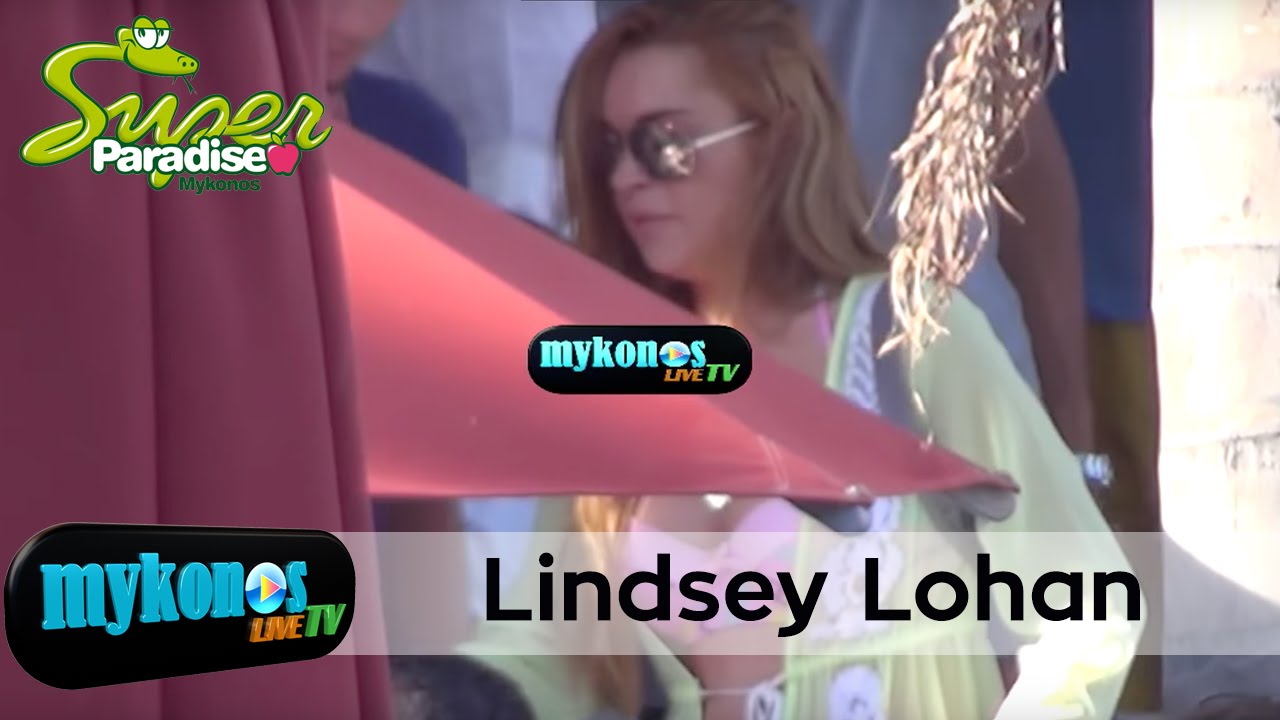 Lindsay-Lohan-Vacations-on-Mykonos-img