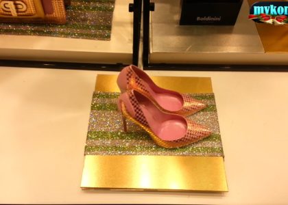 milano-oi-oikoi-Burberry-Cartier-Giorgio-Armani-Louis-Vuiton-Versace-Dior-kai-i-etaireia-Audi–img