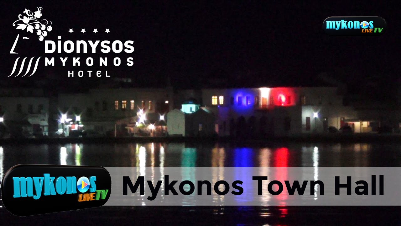 mykonos-town-hall-lights-up-in-colours-of-French-flag-to-dimarxeio-mukonou-sta-xrwmata-tis-gallias-img
