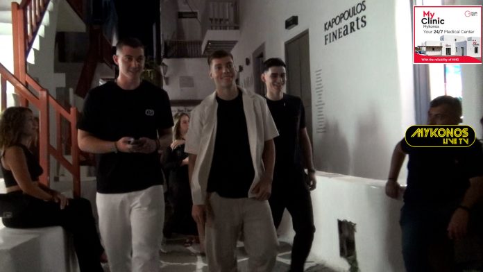 Sequence 01.00_00_08_19.Still001