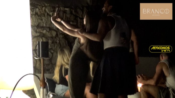 Sequence 01.00_00_19_03.Still001