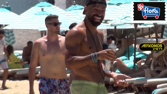 Sequence 01.00_00_27_13.Still001