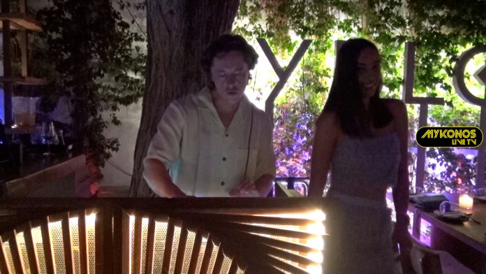 Sequence 01.00_01_20_08.Still001