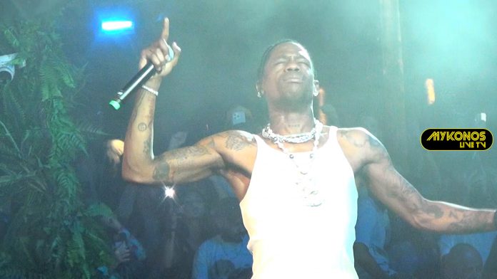 Sequence 01.00_01_17_15.Still001