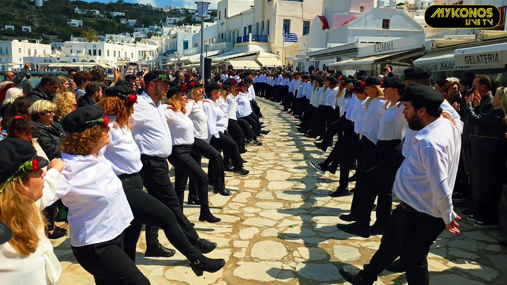 ΤΟ ΕΝΤΥΠΩΣΙΑΚΟ ΧΑΣΑΠΙΚΟ ΣΤΗΝ ΜΥΚΟΝΟ ΠΟΥ ΕΧΕΙ ΓΙΝΕΙ VIRAL