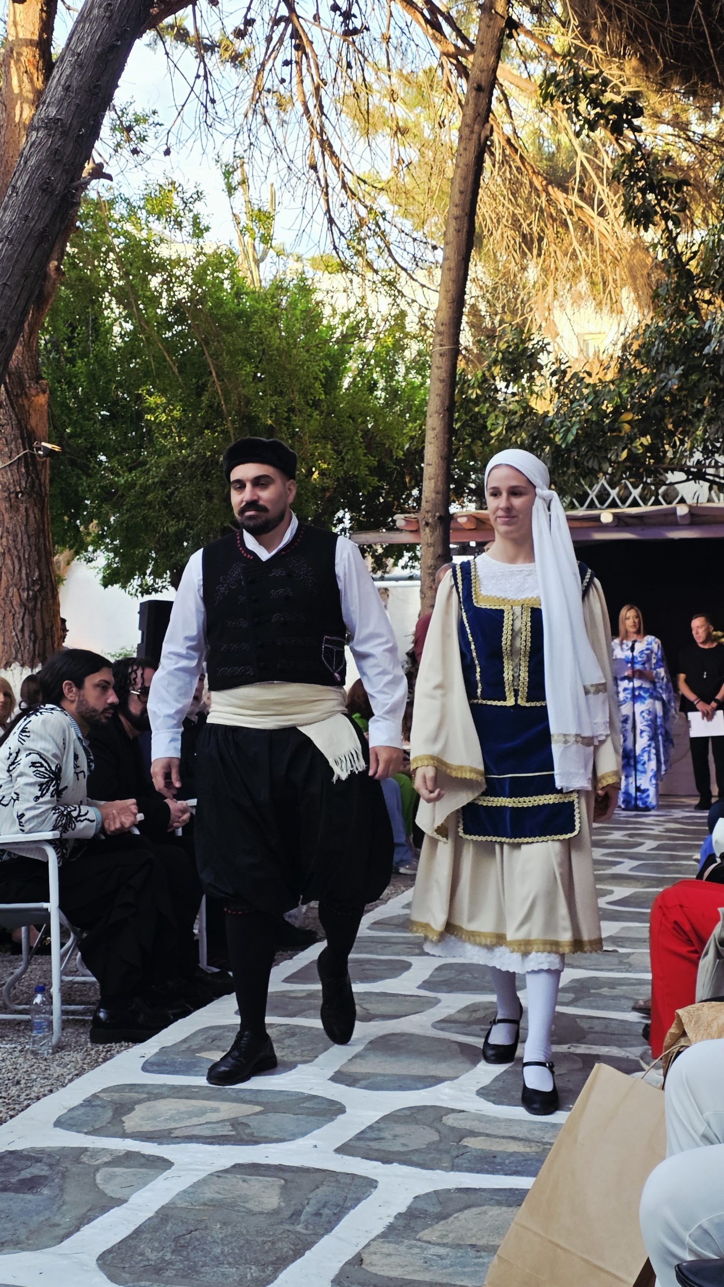 Στιγμιότυπο από την εκδήλωση Ραφές και Μεταμορφώσεις στη Μύκονο