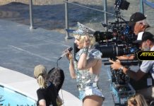 EMILY IN PARIS: Η DRUG QUEEN, ΤΟ ΣΕΞΥ ΑΓΟΡΙ ΤΗΣ SHAKIRA ΚΑΙ ΤΟ ΤΕΛΟΣ ΤΗΣ ΣΕΙΡΑΣ