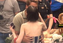 Η ΚΑΛΥΤΕΡΗ ΣΚΗΝΗ ΤΩΝ ΓΥΡΙΣΜΑΤΩΝ ΤΟΥ EMILY IN PARIS ΣΤΗΝ ΜΥΚΟΝΟ. ΟΤΑΝ Η EMILY ΣΥΝΑΝΤΑ ΤΥΧΑΙΑ ΤΟΝ GABRIEL