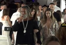 ZEUS & AFRODITE: ΟΙ «ΘΕΟΙ» ΤΟΥ INSTAGRAM ΣΤΗΝ ΜΥΚΟΝΟ